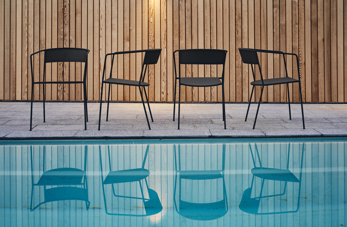 Arholma outdoor dining chair in aluminium by Skargaarden