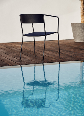 https://www.skargaarden.com/wp-content/uploads/2020/12/ARHOLMA_CHAIR_3-291x400.jpg