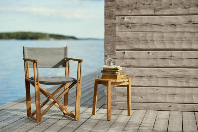 https://www.skargaarden.com/wp-content/uploads/2021/02/KRYSS_LOUNGE_CHAIR_Teak_Sunbrella_Reneisance_fabric_dark_grey-400x267.jpg